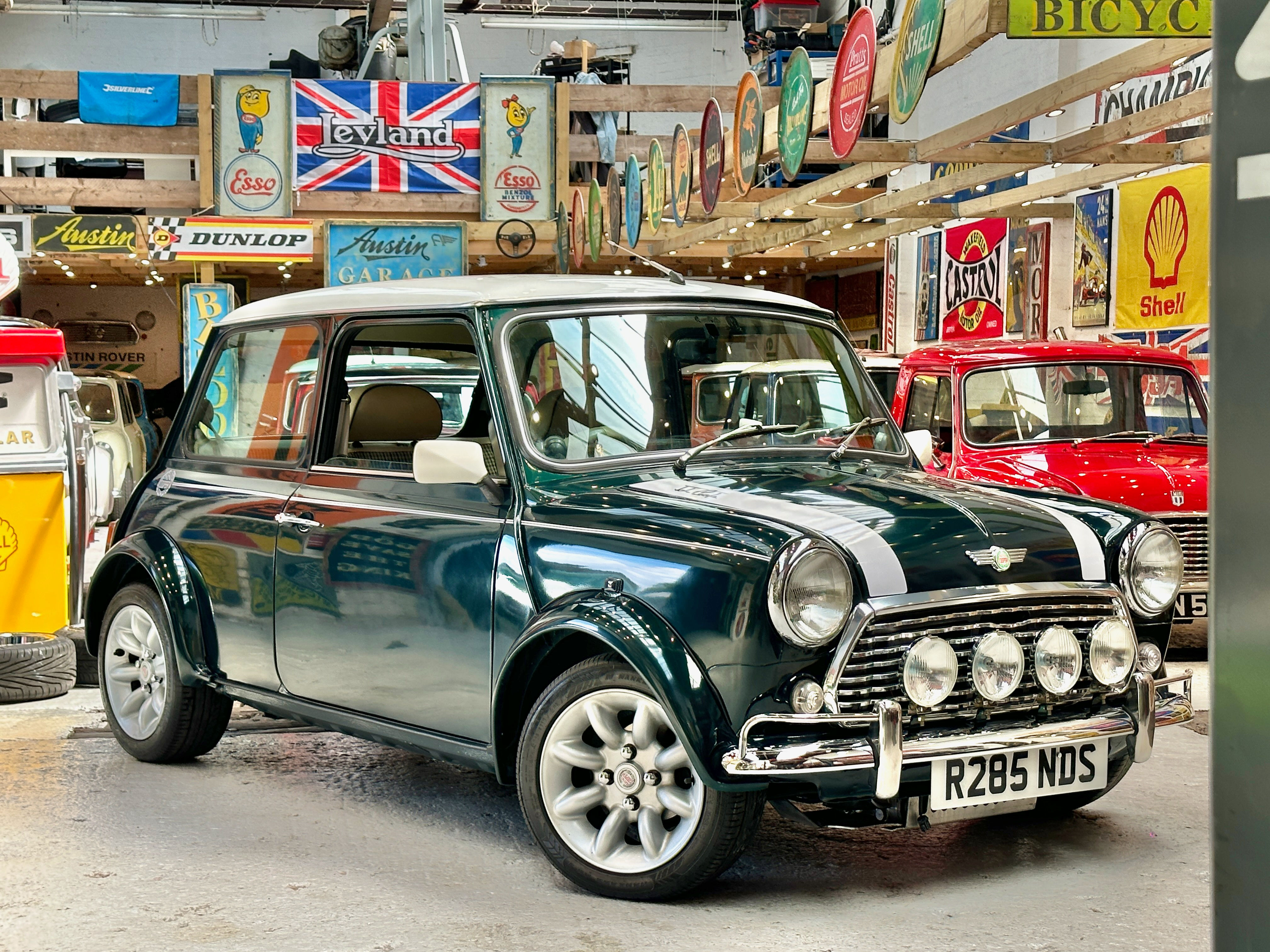 AUTO 1997 Rover Mini Cooper Sportspack 1.3 MPI 63bhp