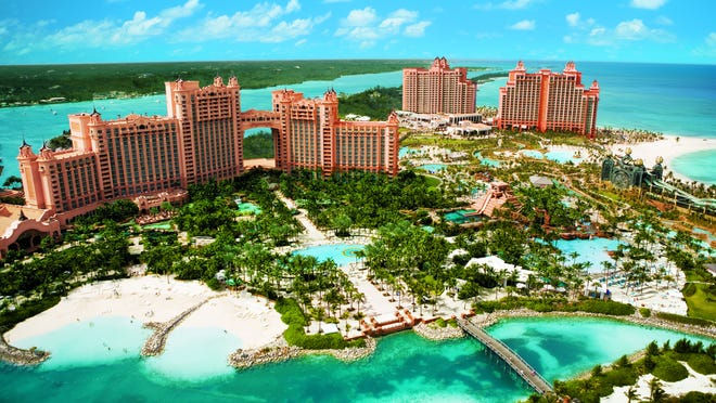 636246633444984622-Striking-view-from-the-air-credit-Atlantis-Paradise-Island