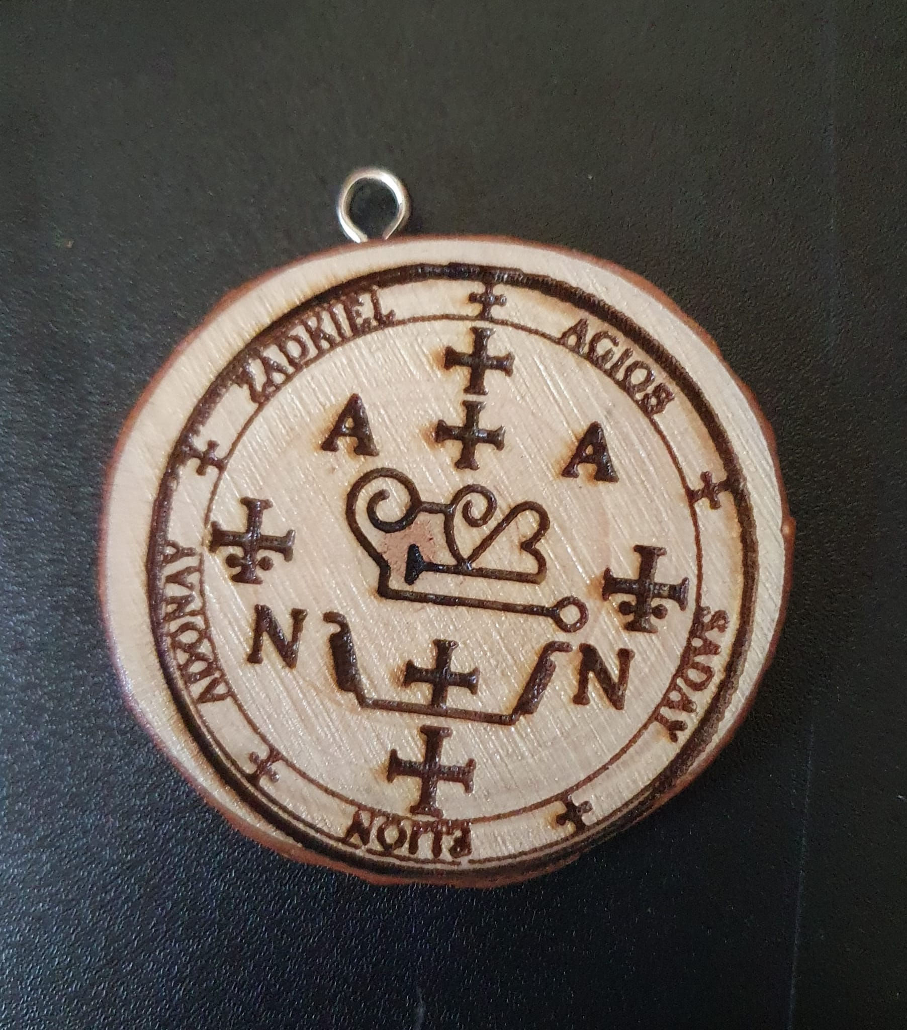 Amulettes Domination