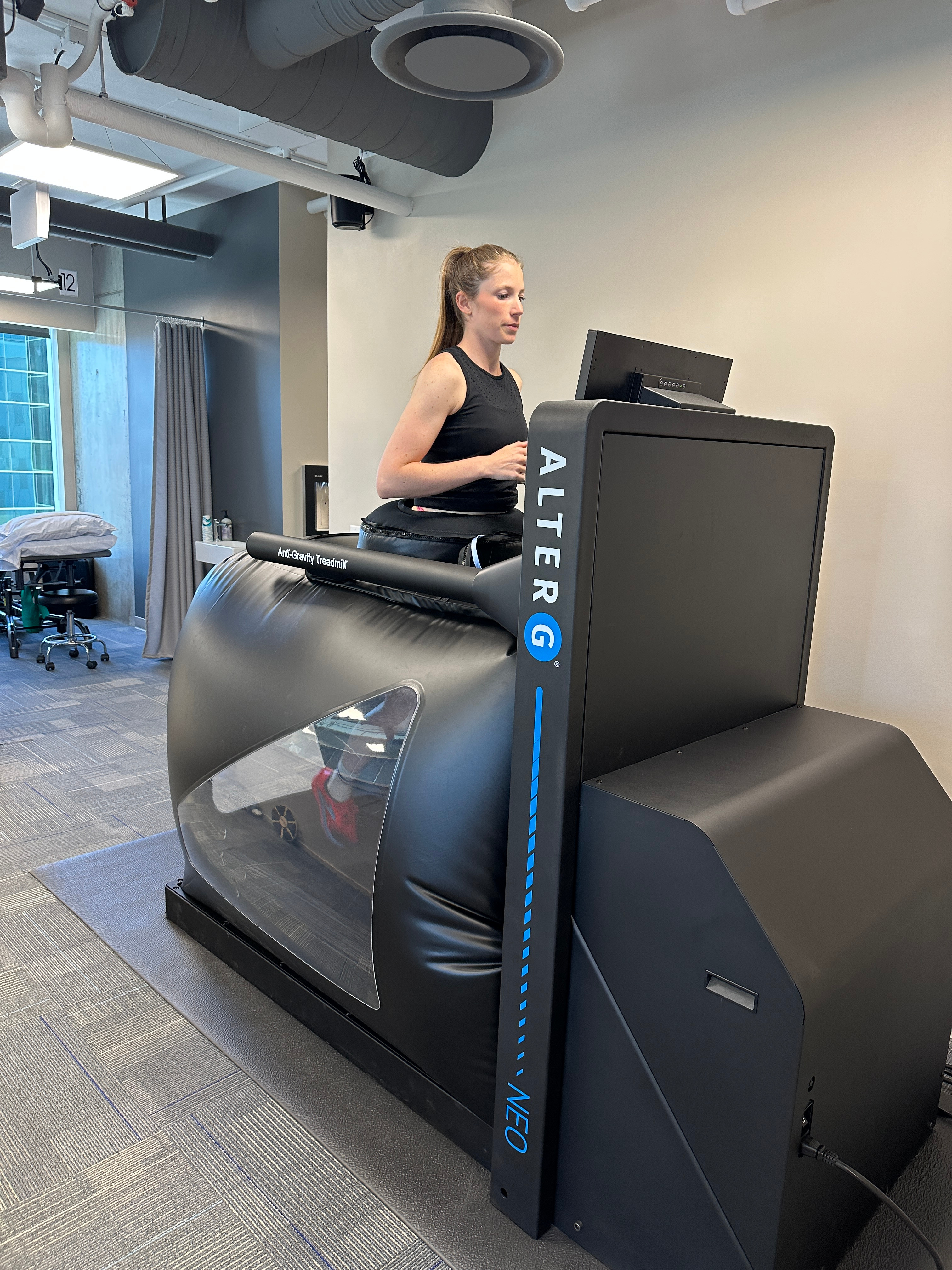 Experience Faster Recovery with the AlterG Anti-Gravity Treadmill at  Leading Edge Physiotherapy Landmark Kelowna