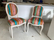 Rivestimento della sedia con tessuto di Aix-en-Provence