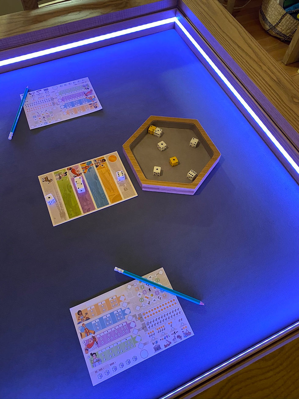 Thumbnail: Dice Tray M