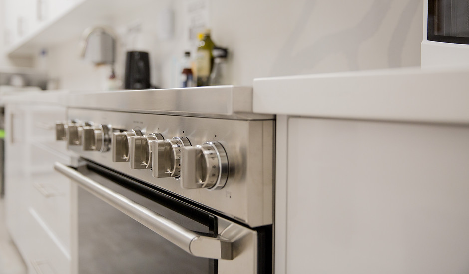 On-site kitchen induction stove photo