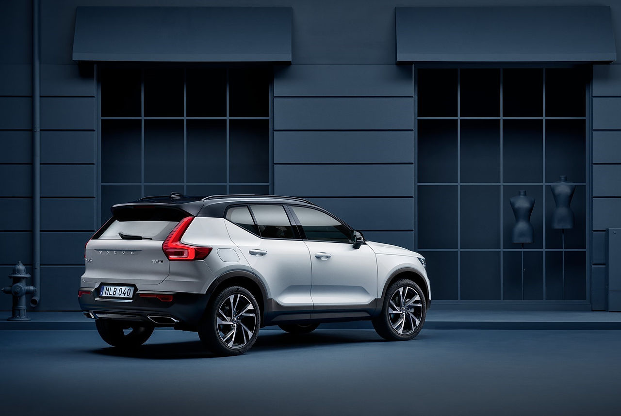 213119_New_Volvo_XC40_exterior