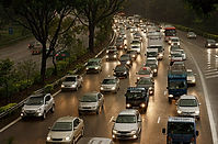 800px-Driving_Cars_in_a_Traffic_Jam.jpg