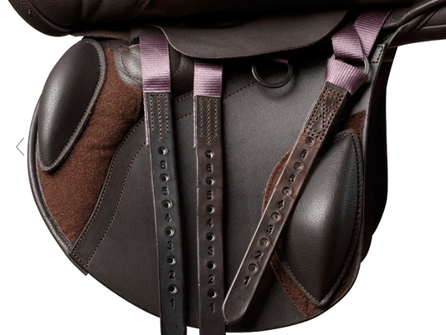 Girth Straps and Girthing Options on English Saddles