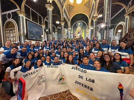 Salida del primer Grupo de la Pastoral Juvenil de Costa Rica al Jubileo de los Jóvenes en Roma.