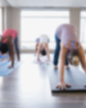 Clase de Yoga - perro boca abajo