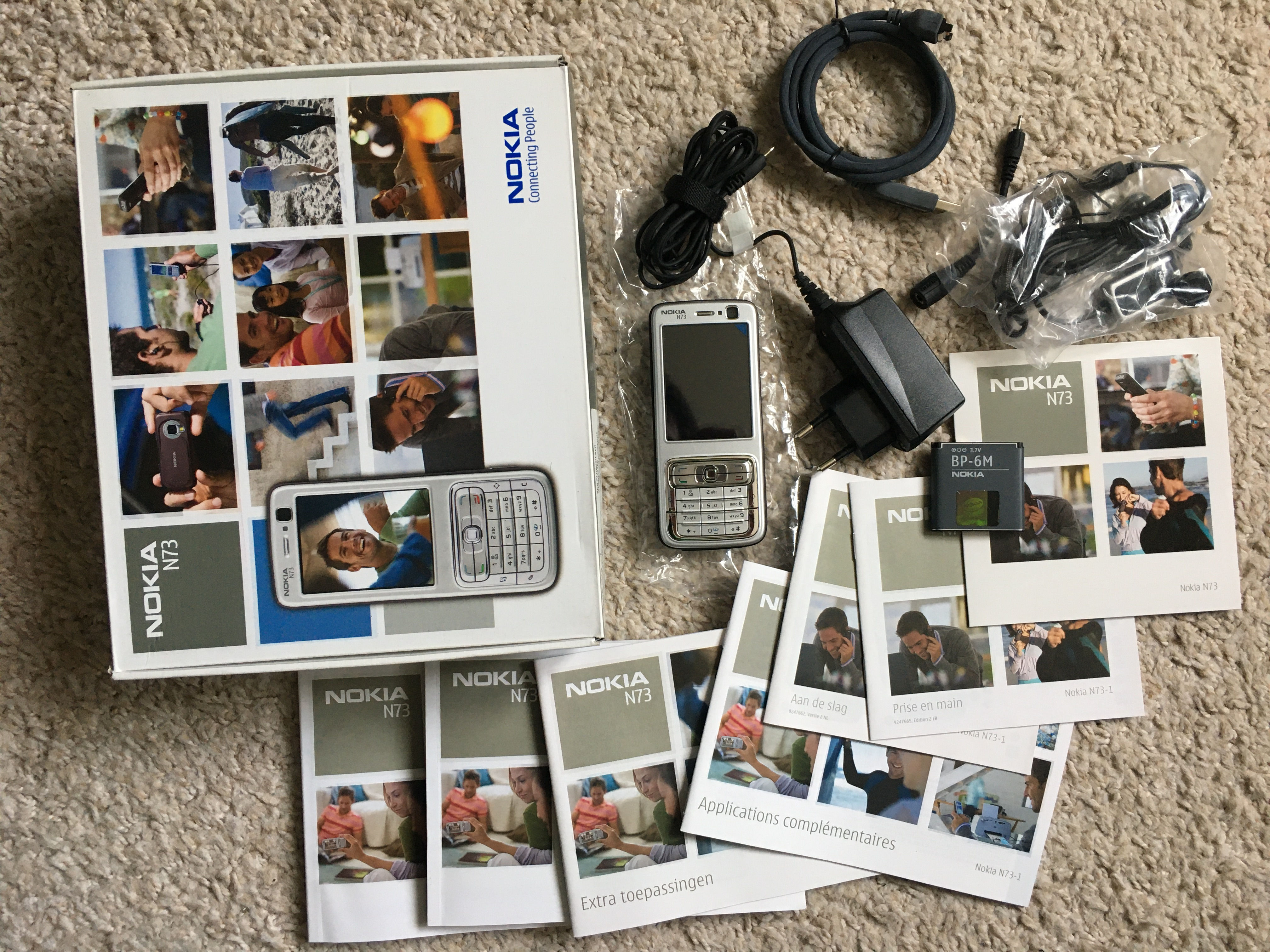 Nokia N73