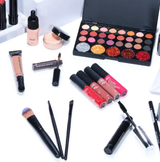Thumbnail: New Women's Fashion Makeup Set