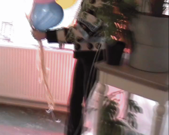 CreativeDirectionshowreelShortvers-ezgif.com-video-to-gif-converter.gif
