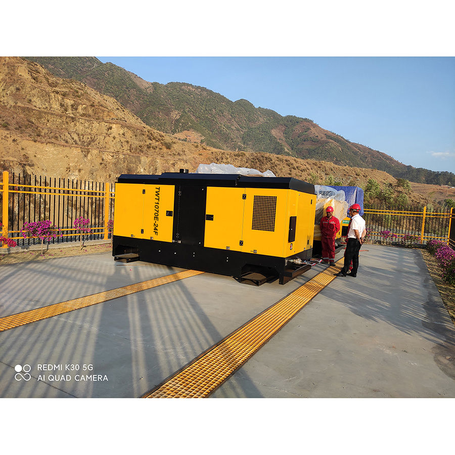 Thumbnail: Air Compressor Electric 1070CFM / 350PSI