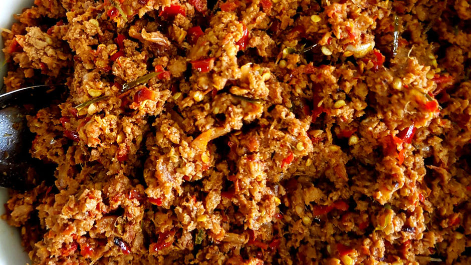 Naam Phrik Oong น้ำพริกอ่อง