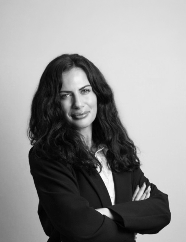 Jennifer Feldshon Headshot_edited.jpg