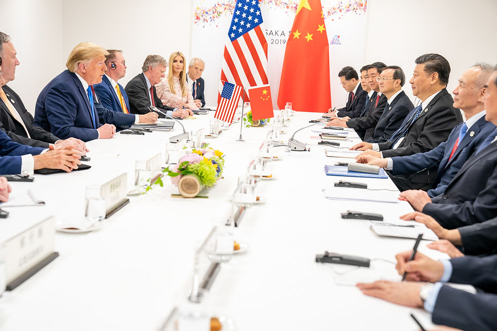 Trump'ın 8.5 yıl sonraki ilk Çin ziyareti öncesi önemli açıklamalar. Açıklamalarda Çin'in küresel ekonomik ve siyasi gücü ön planda. Ayrıca iki ülke arası ilişkiler değerlendirildi.