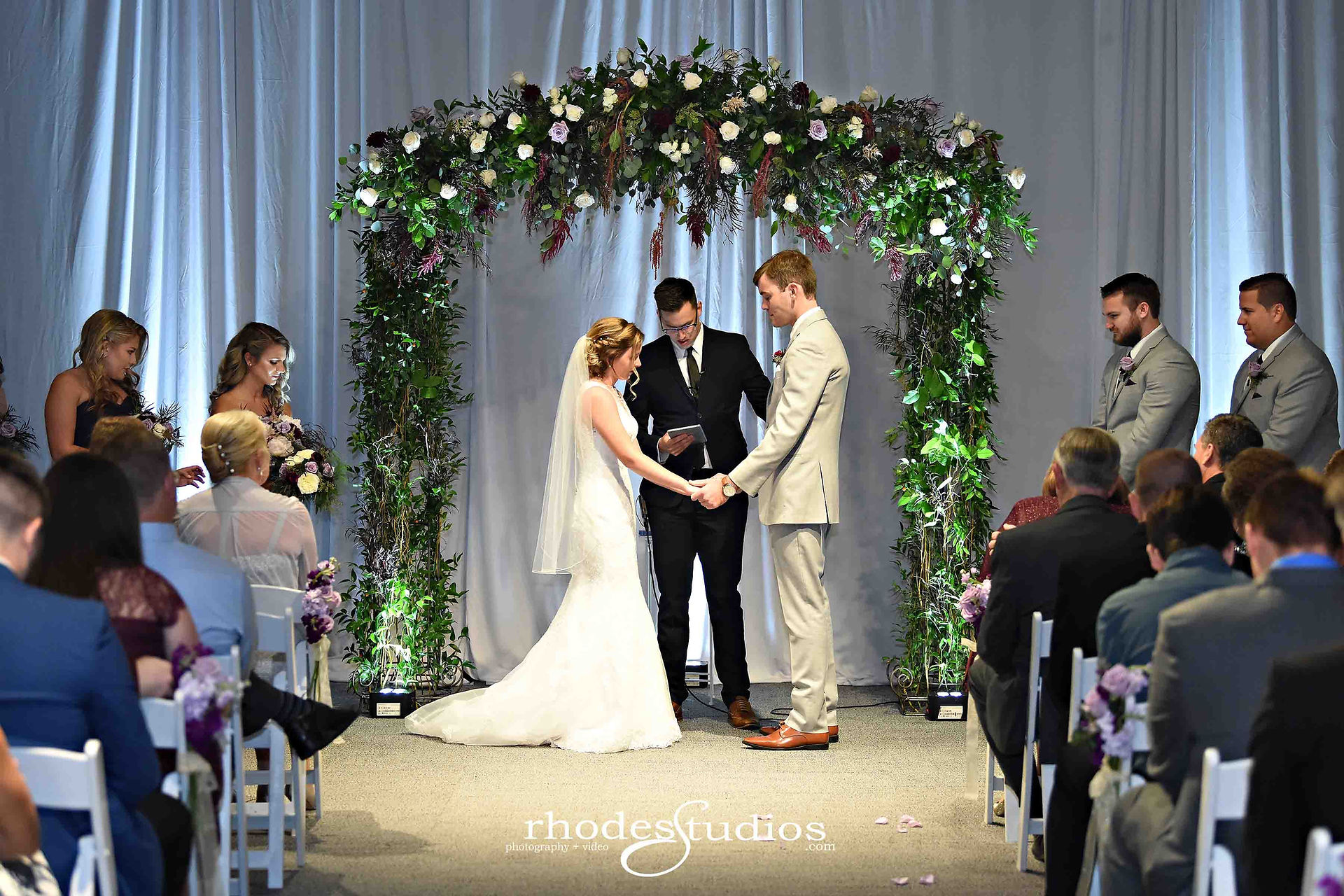 Beautiful romantic ceremony