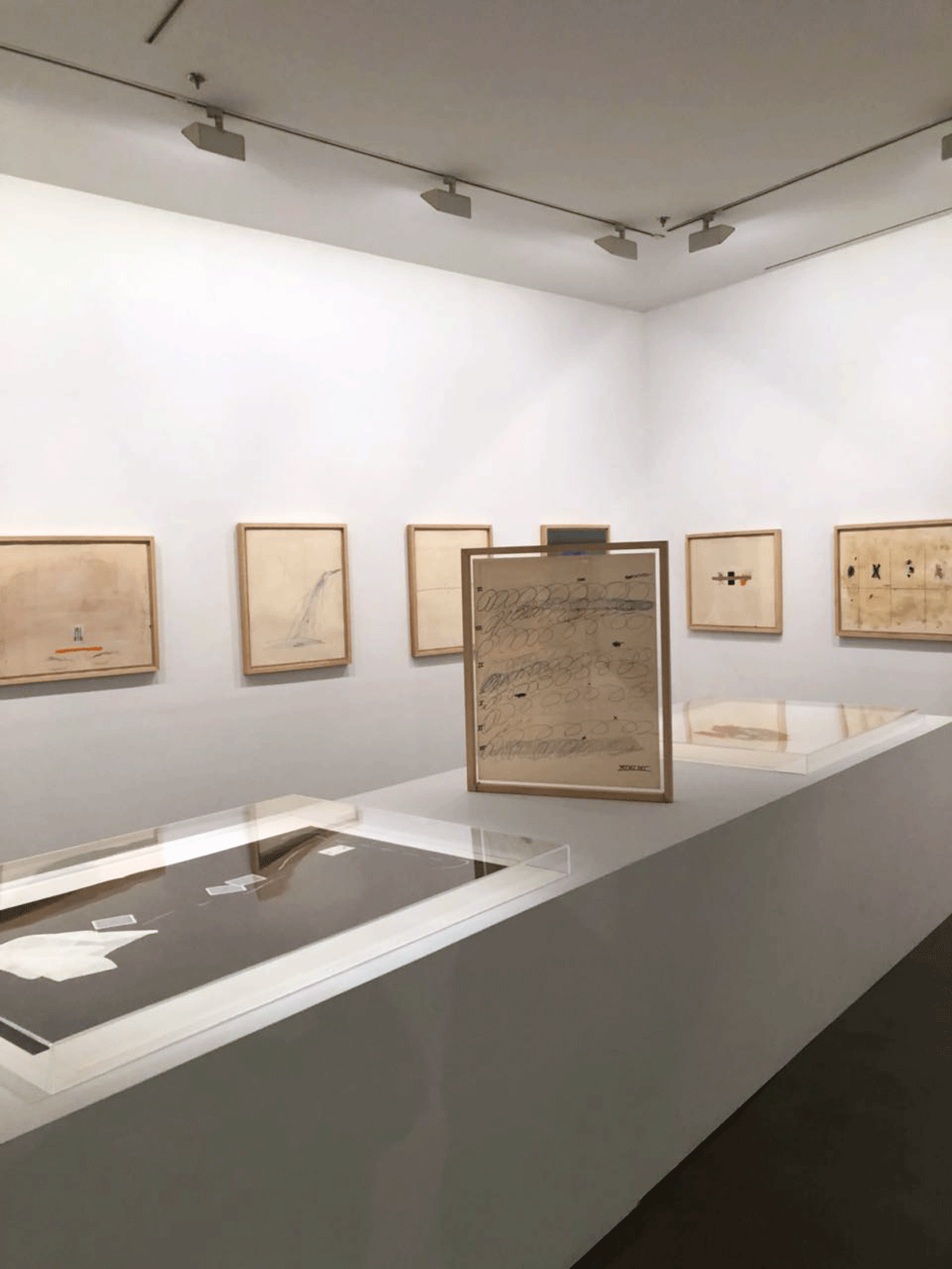 Antonio-Tapies-fundacio-barcelona-art-ku