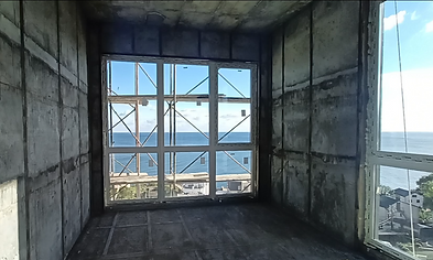 Панорамні вікна в котеджі на етапі будівництва