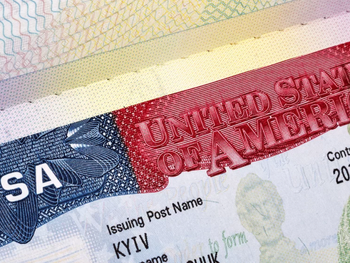 Nova taxa do visto americano: o que é a Visa Integrity Fee e como ela afeta o seu bolso