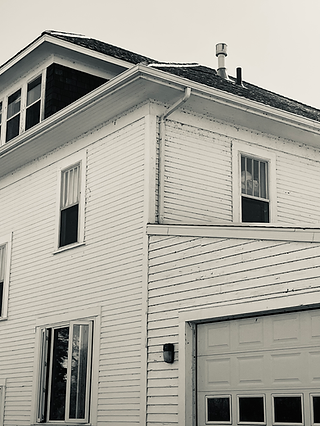 A beautifully preserved 1919 heritage house, rich with Saskatchewan history, serving as the heart of Elemental Claycation. Once home to generations of storytellers and creators, this historic space now inspires pottery retreats and artistic exploration.