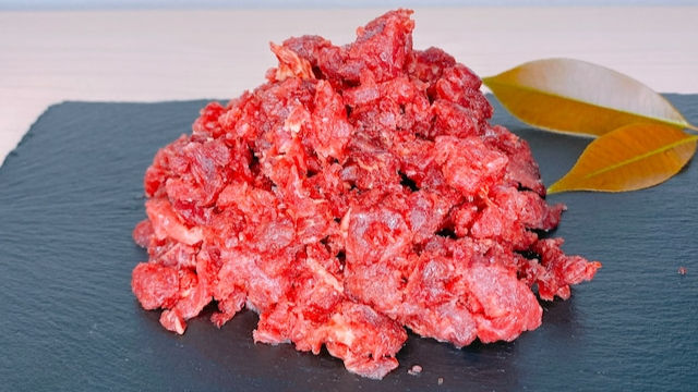 愛犬の健康を中から支える！WANMARTの"馬うまミンチ"