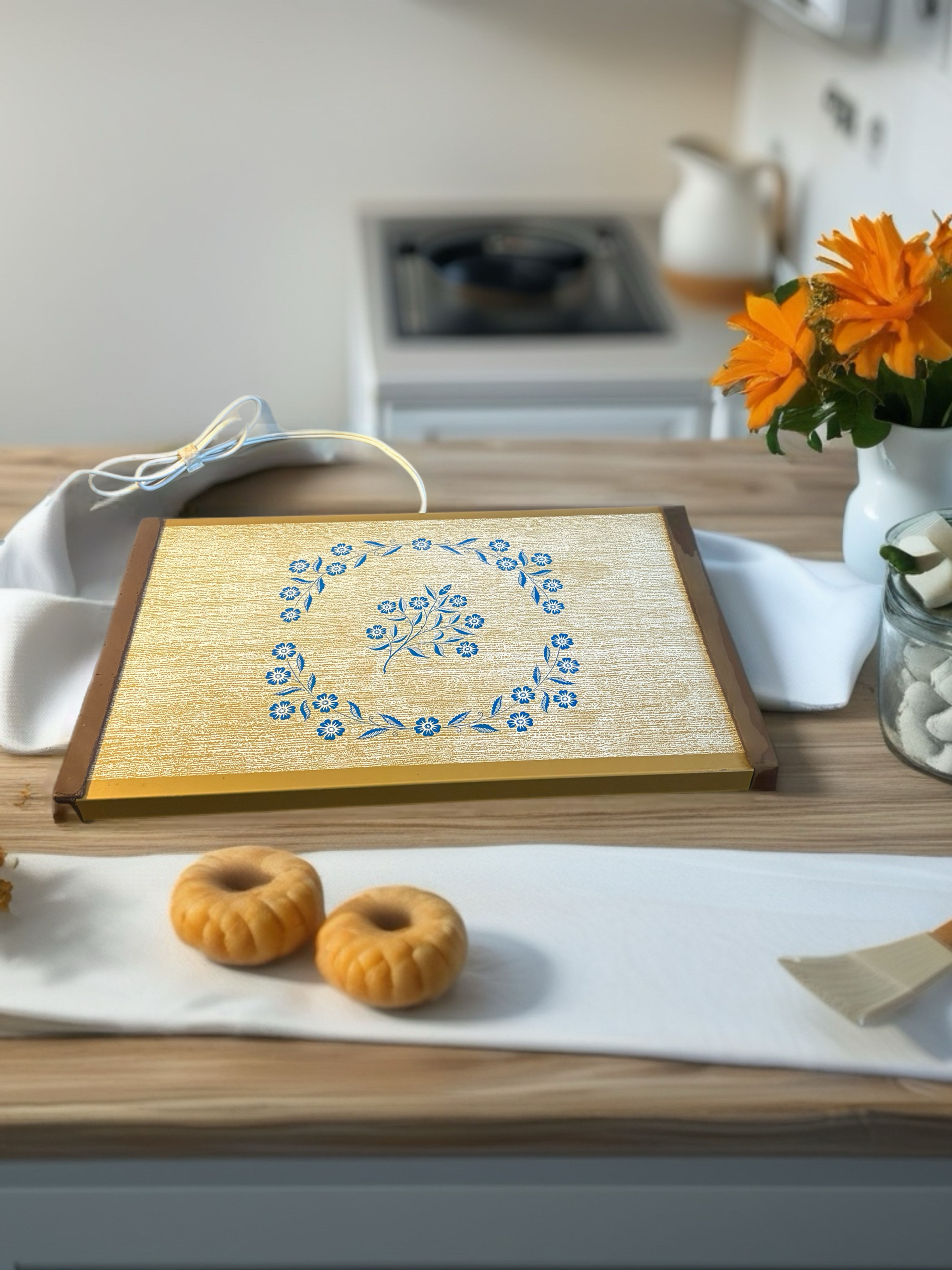 Vintage Warm O Tray Electric Model 460 Blue Floral Mid Century Working