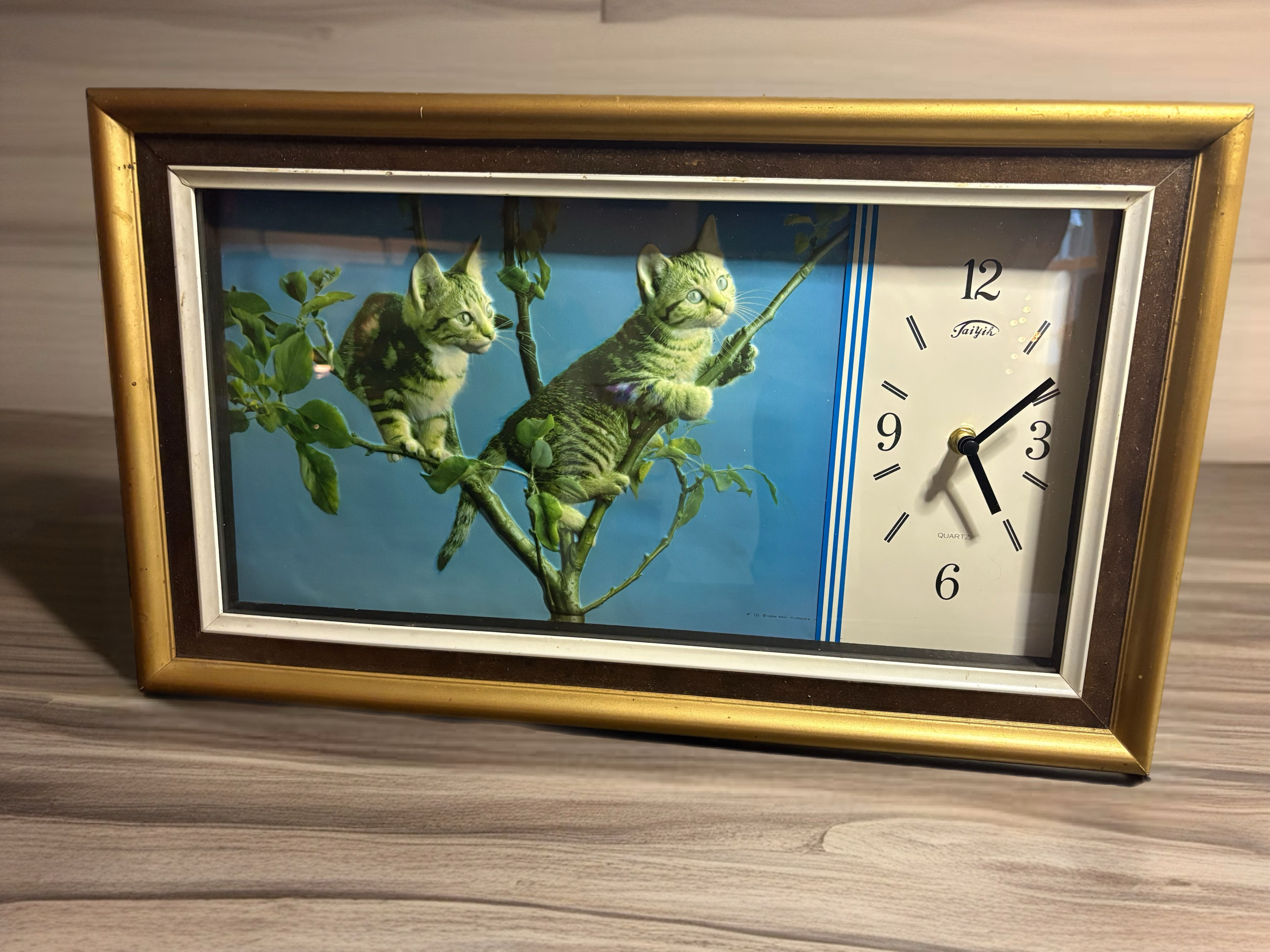 Vintage Cat Wall Clock – Kittens in Tree – Working Quartz – Gold Frame