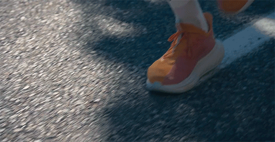 RUNNER.gif