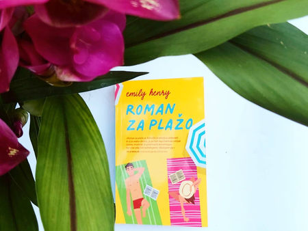 Recenzija: Roman za plažo