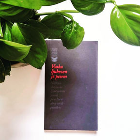 Recenzija: Vsaka ljubezen je pesem