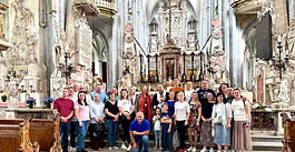 У паломництві земного життя — до Богородиці, щоб просити чуда з Небес: миру Неба і єдності християн
