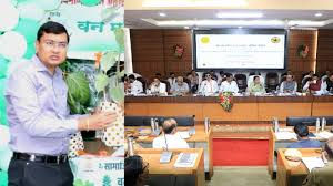 उपमुख्यमंत्री सुनेत्रा पवारांच्या बैठकीतून घरी परला.. अन् 45 लाख रुपयांची लाच स्वीकारताना एसबीने अलगत धरला..!