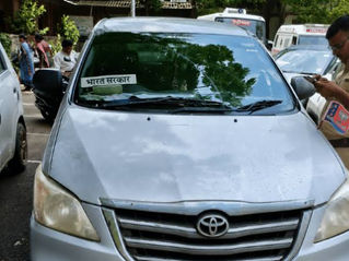 गडीवर भारत सरकार, भाजपचा झेंडा अन् गुटख्यची तस्करी तलासरी पोलिसांची कारवाई, 20 लाखांचा माल पकडला; तिघांना अटक