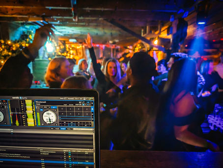 WHO SAID THE PARTY HAS TO WAIT UNTIL DARK? 🍾☀️