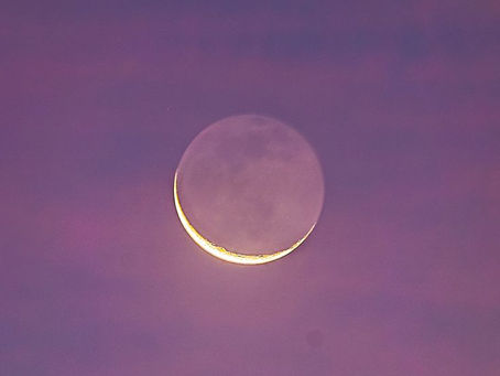 Super New Moon in Gemini: A Time for Fresh Starts, Clear Communication & Curious Magick