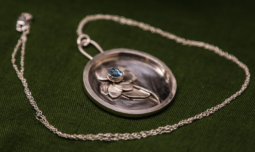 Thumbnail: Belle Fleur Bleu Necklace
