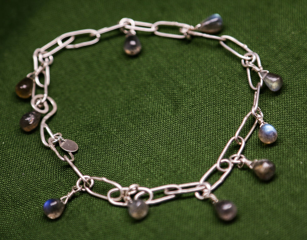 Thumbnail: Tristan Tears Bracelet 