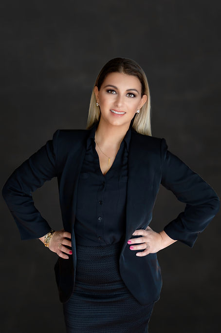 san-diego-realtor-headshot-jen-casey.jpg