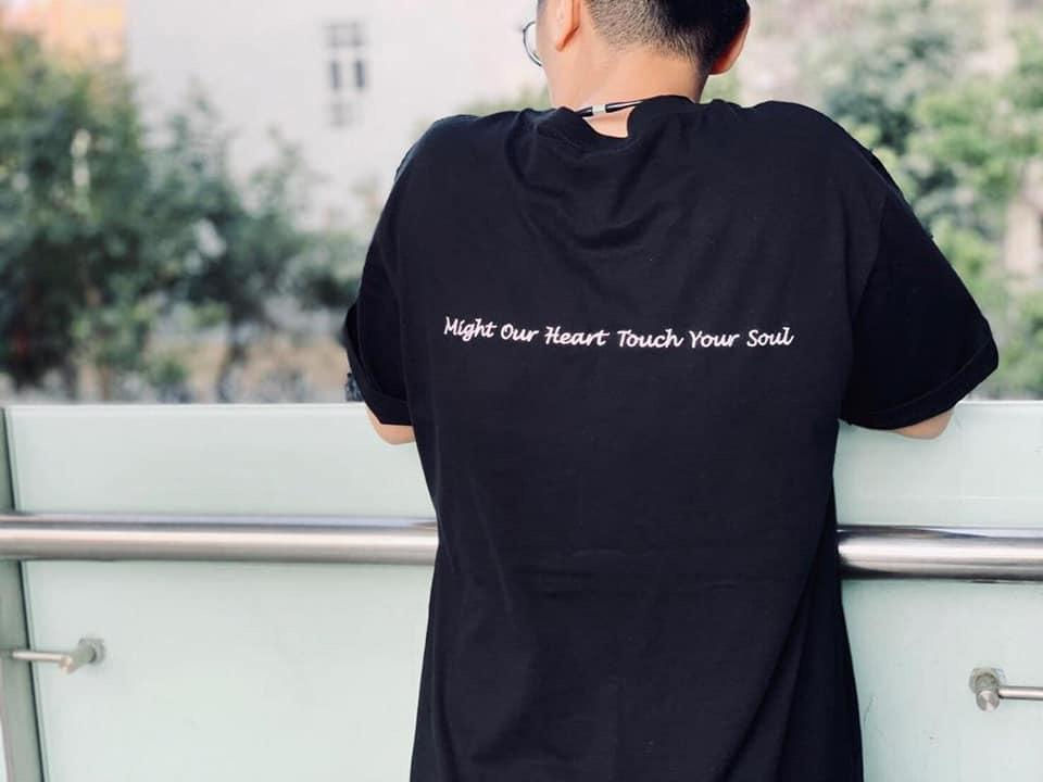 縮圖：曰央 | Logo Tee