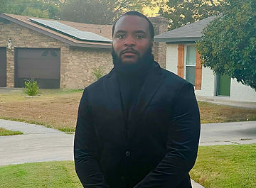 Black And White Minimalist Milk Creative Studio Logo (40)_edited.jpg