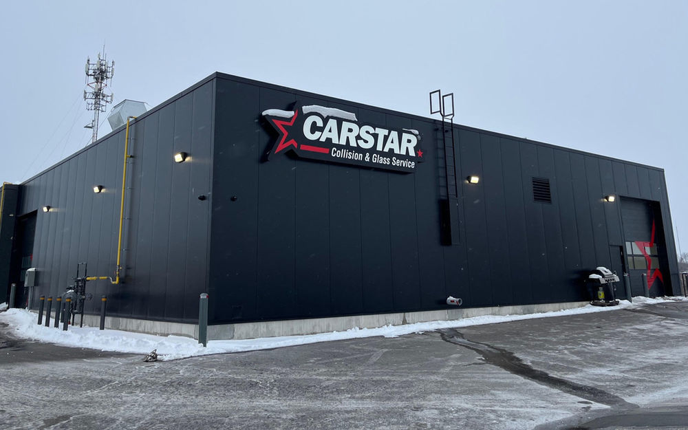 CARSTAR collision centre — metal cladding
