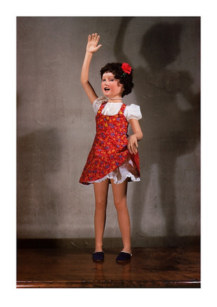 Waving Girl.jpeg