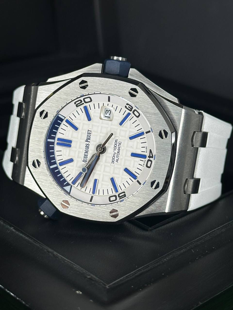 Miniatura: Royal oak off shore