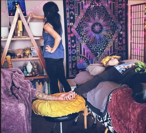 Moonshadow Healing - Reiki, Healing Arts, Reiki Classes + Group Workshops. Established 2021, Chicago IL