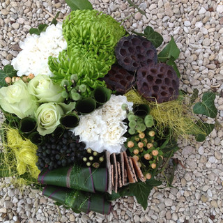 Contemporary Posy pad