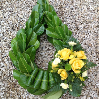 Laurel leaf and Yellow Rose Chaplin