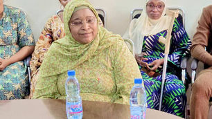 Le ministre Assa Badiallo Touré en immersion à la DRH : un geste de proximité et de reconnaissance