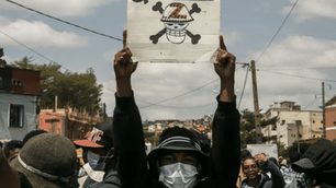 Madagascar : la colère de la « Génération Z » défie le pouvoir malgré un gouvernement dissous