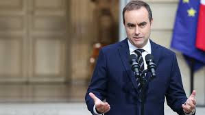 Sébastien Lecornu quitte Matignon après douze heures : « Les conditions n’étaient plus remplies »