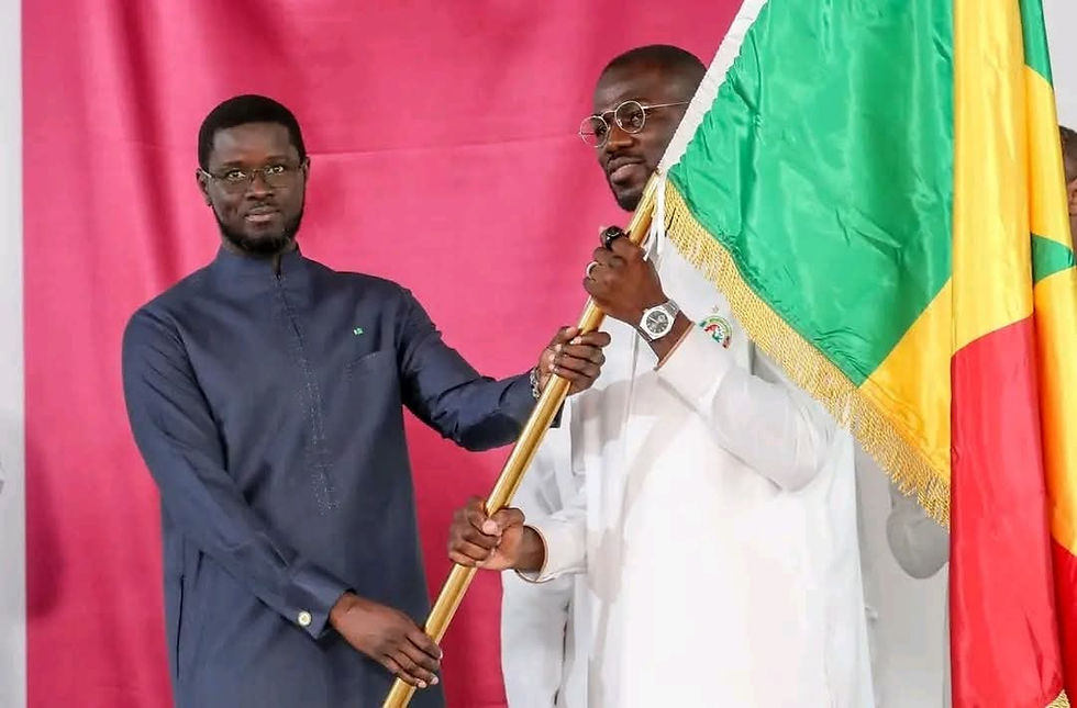 CAN TotalEnergies Maroc 2025 : le président Bassirou Diomaye Faye remet le drapeau national aux Lions